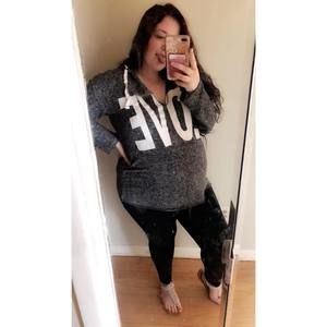 Meet your Posher, Ariana